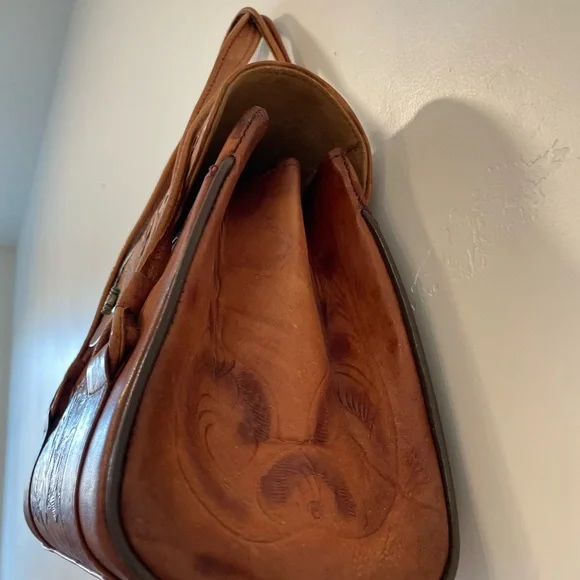 Sold - Picture 2 of 6